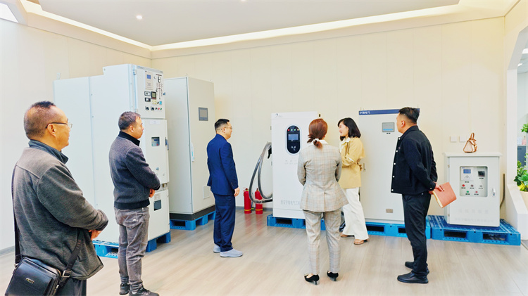 西安萬通汽車學(xué)校受邀走進(jìn)西安宇翔，共探校企合作新深度