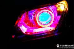 【企業(yè)進校園】 汽車美容改裝之燈光升級體驗課