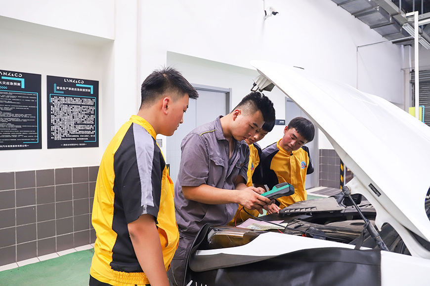 萬通學子領克、吉利汽車公司技術體驗營6