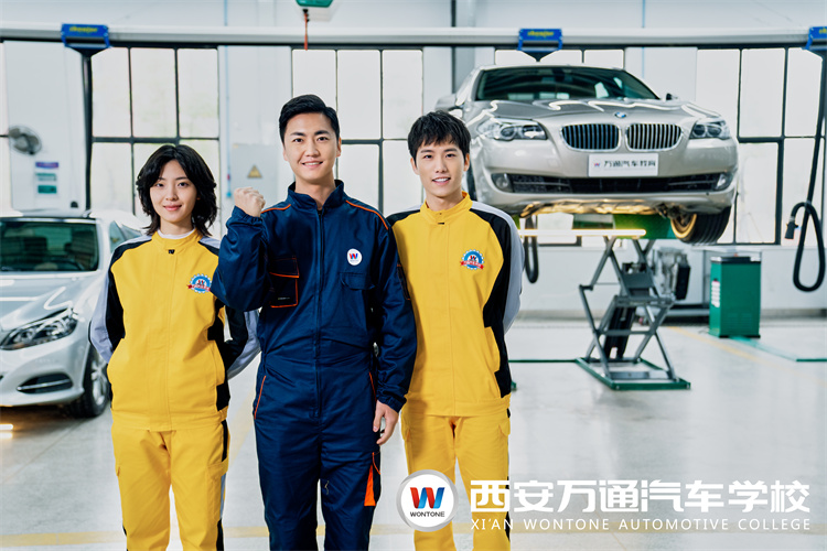 初高中女生適合學(xué)汽修專業(yè)嗎？該選什么汽修類專業(yè)？