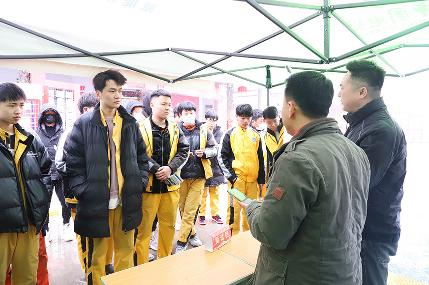 西安萬通2022年大型校園人才招聘會(huì)9