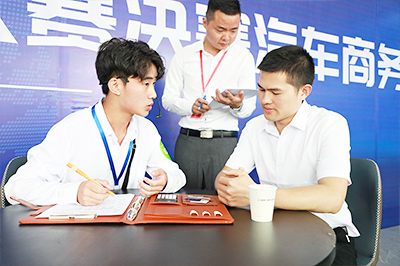 初中畢業(yè)學(xué)技術(shù)，西安公辦職高和大專技工學(xué)校有哪些？