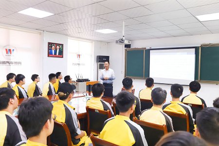 什么是大專，中專和中職一樣嗎？初中畢業(yè)可以上大專嗎？